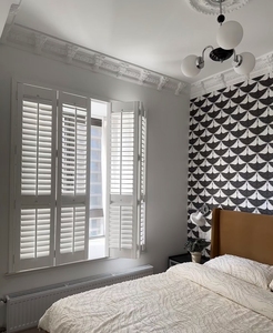 Rắn gỗ nội thất cửa sổ màn trập nhà máy trực tiếp bán đôi cửa phẳng gấp trượt tùy chọn cho phòng khách cửa chớp - Product Image 2