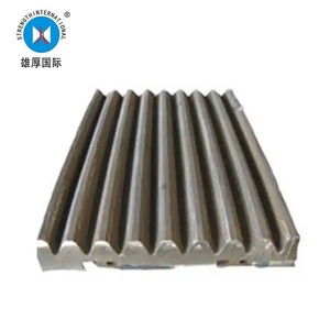 Placa de mandíbula robusta ZGMn13/18/22 para trituradora de mandíbula <span class=keywords><strong>Shan</strong></span> <span class=keywords><strong>Bao</strong></span> Producto fundido resistente al desgaste de larga duración - Product Image 2