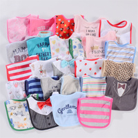 Vente en gros bon marché de bavoirs d'alimentation en coton pour bébé fille et garçon Tablier imperméable Serviette de dessin animé pour enfants Chiffons Burp