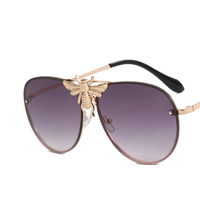 Vintage Bee Toad Sonnenbrille für Damen Personalisierter Retro-Metallrahmen Großer Rahmen Klarer Rahmen Farbige Gläser Trendiger Vintage-Stil