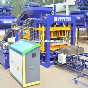 Machine à poser des blocs de béton QT6-15, machine à fabriquer des pavés, machine à fabriquer des blocs de béton, <span class=keywords><strong>prix</strong></span> de la machine à fabriquer des blocs de béton - Product Image 1
