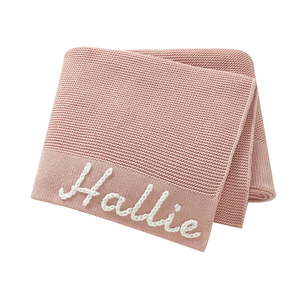 Couverture tricotée rayée pour nouveau-né Mimixiong OEKO-TEX en coton uni personnalisable avec nom de bébé, bord large, literie pour bébé, vente en gros - Product Image 1