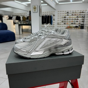 Chaussures de sport unisexes tendance en cuir véritable de haute qualité, à lacets, résistantes aux chocs et antidérapantes, à semelle épaisse - Product Image 1