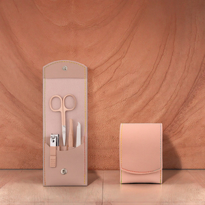 Ensemble de coupe-ongles professionnel personnalisé 4 en 1 multifonctionnel en acier inoxydable 4 pièces, kit d'outils de manucure, portable, durable, classique - Product Image 3