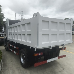 Camión volquete HOWO 4X2 diesel <span class=keywords><strong>14</strong></span> <span class=keywords><strong>metros</strong></span> cúbicos 336 caballos de fuerza vehículo especial de ingeniería - Product Image 3