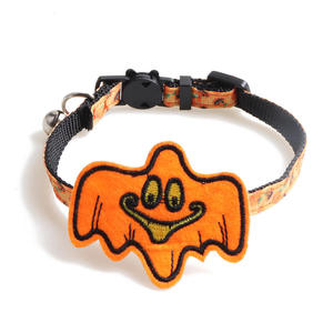 Offre Spéciale fournitures pour animaux de compagnie nouveau luxe Halloween éléments collier de chat accessoires de citrouille supprimer collier de chat avec cloche - Product Image 4