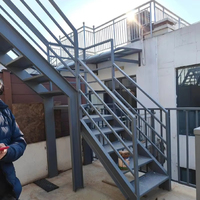 Escalier d'Accès au Grenier en Acier Droit Structure Moderne, Spécial Incendie, Fourniture Fabricant, Escalier Extérieur à Cadre en Acier pour Hôtels