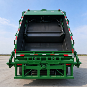 Camion compacteur à ordures Isuzu Giga 4x2, 15 mètres cubes, à vendre - Product Image 4