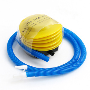 Bomba de pie, bomba de aire, inflador de plástico amarillo para juguetes acuáticos, para aros salvavidas y flotadores. - Product Image 3