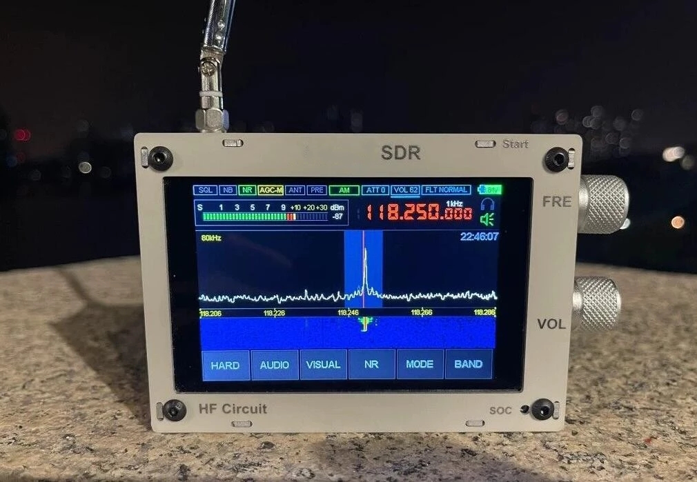Malahit DSP SDR 受信機 10k〜1999MHZ 広帯域 Malahit DSP SDR 受信機 10k〜1999MHZ 広帯域 - メルカリ