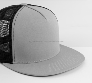 Gorra Trucker Gris con Bordado de Asta Marrón, Ajustable con Cierre a Presión, de 6 Paneles, Malla, Estilo Casual Unisex - Product Image 3