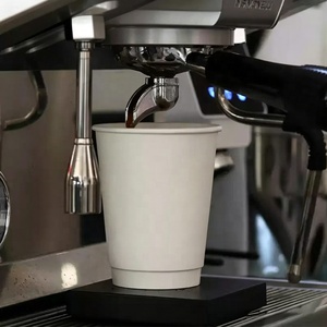 Gobelet en carton personnalisé avec logo imprimé, recyclable, pour boissons chaudes, thé, café à emporter, avec couvercle et support de transport - Product Image 6