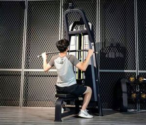 Fitness Multi-máquina todo en uno High Pull Back Trainer Hombres Fitness Machine Pecho Bíceps Hombro Tríceps - Product Image 4