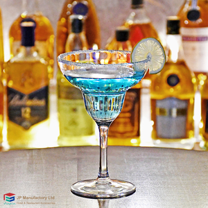 <span class=keywords><strong>Verre</strong></span> à cocktail Margarita en plastique transparent réutilisable 265 ml avec <span class=keywords><strong>pied</strong></span> épais pour bar et pub - Product Image 3