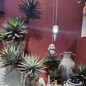 Giá bán buôn Chất lượng cao nhân tạo Yucca cây ngoài trời Vườn thân thiện với môi bền tất cả các mùa sân sau phòng ngủ không - Product Image 2