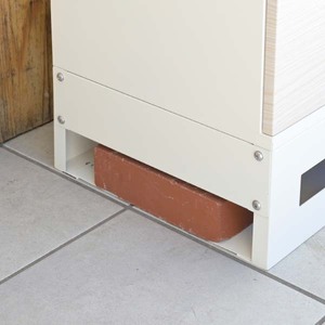 Buzón de Paquetería Metálico Independiente WELDON, Color Blanco, Resistente a la Intemperie, con Cerradura Antirrobo - Product Image 4