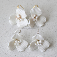 RE4586 Céramique Fleur Femmes Boucles d'Oreilles Lustre Boucles d'Oreilles pour Mariées Robe de Mariage Ornements