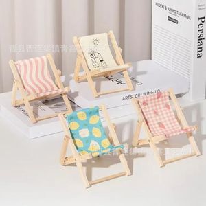 Soporte de Madera para Teléfono con Forma de Silla, Soporte de Escritorio Portátil, Material de Haya, Decoración Bonita - Product Image 2