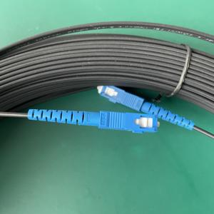 Câble de dérivation à fibre optique FTTH extérieur à 1 noyau G657A2 GJYXCH-1B6 avec <span class=keywords><strong>Messenger</strong></span> - Product Image 1