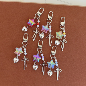 Llavero de acrílico con forma de estrella al por mayor, 6 colores, con cuentas, MOQ 20 unidades para reventa - Product Image 2