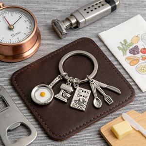 พวงกุญแจแฟชั่นโลหะผสมสังกะสีรูปอุปกรณ์ทำครัว ไข่ดาว กระทะ เครื่องปั่น ตำราอาหาร ของขวัญสำหรับเชฟ - Product Image 4