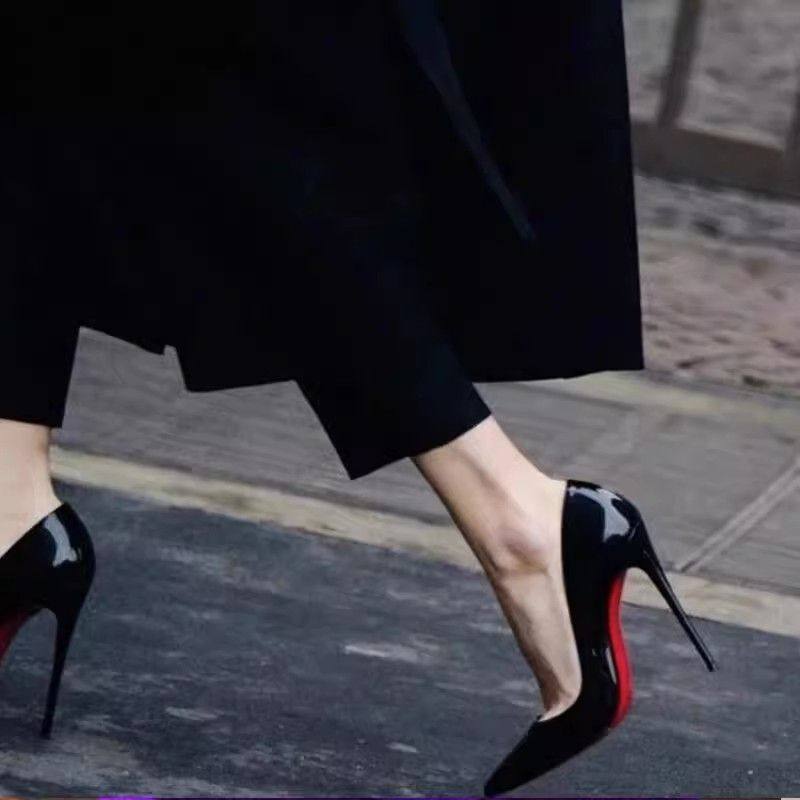 Bas de livraison simples noirs 10cm chaussures simples