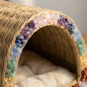 Umweltfreundliches Natürliches Entspannendes Rattan-Tierbett für Hunde und Katzen mit Kristalldekoration, Anpassbar mit dem Namen des Haustiers - Product Image 4