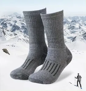 Özel yastıklı Trekking spor yürüyüş çorapları Unisex kalın kış olmayan bağlayıcı manşet yün çorap