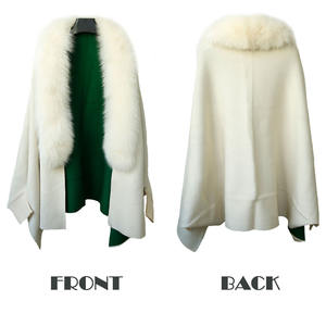 Capa de Invierno de Lana de Alta Calidad con Cuello de Piel de Zorro de Lujo y Ribete de Piel - Product Image 5