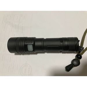 Lampe torche rechargeable XHP70 COB 5000mAh LED avec lumière rouge, zoom et fonction tactique - Product Image 4