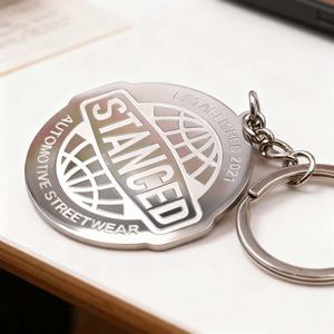 Porte-clés en métal personnalisé de haute qualité avec logo, pendentif en métal, porte-clés durable avec breloque logo en métal - Product Image 3