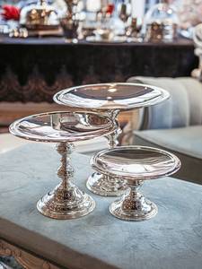 Support à gâteau en laiton plaqué argent fait à la main, 3 tailles différentes, mobilier de salle à manger moderne pour hôtel - Product Image 2