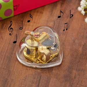 Caja Musical de Acrílico Transparente en Forma de Corazón con Mecanismo de Relojería, Juguete Musical con Mariposa y Llave de Diamantes, Regalo Romántico para Aniversario - Product Image 4