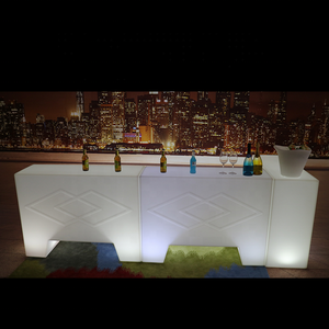 Mini barre lumineuse LED portable en plastique blanc de luxe pour l'extérieur Ensemble de <span class=keywords><strong>bar</strong></span> à boissons à distance avec changement de couleur RVB - Product Image 4