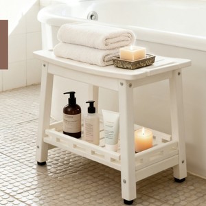 Tabouret de salle de bain Okuetsu en bois blanc, rangement multifonctionnel pour baignoire et douche avec étagère inférieure et pieds antidérapants - Product Image 1