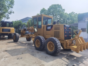 ใช้รถเกรดใช้แล้วรถเกลี่ยดินบนถนนรถ140หนอนผีเสื้อ CAT140 CAT140H ใช้ - Product Image 2