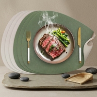 Nouveau design moderne très demandé, set de table réutilisable en similicuir irrégulier de 3 mm, antidérapant double face, diamètre 10-10,9 cm