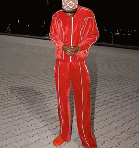 Ensemble survêtement en velours surdimensionné avec logo brodé personnalisé, sweat-shirt et pantalon de jogging, bordure réfléchissante en velours - Product Image 4