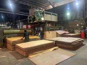 4x8 Meranti Pristine plywoods 28มม. เฟอร์นิเจอร์สไตล์อุตสาหกรรมห้องนอนห้องนั่งเล่นรับประกัน1ปี E0ฟอร์มาลดีไฮด์ในร่ม - Product Image 4