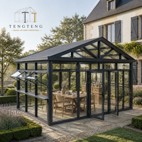 Véranda mobile en verre personnalisable, conçue avec un design d'enceinte extérieure en verre pour les villas, les balcons et les patios de jardin