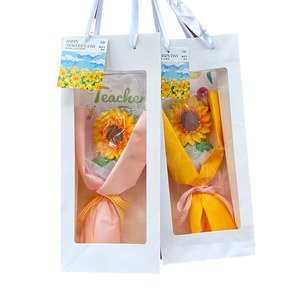 Galletas de Girasol Glaseadas y Dulces, Regalo para el Día del Maestro, Explosiones Comestibles, Hechas a Mano, Venta al por Mayor de Fábrica - Product Image 5