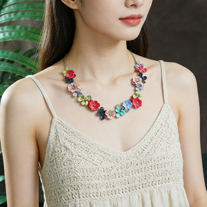 Flower <b>Necklace</b> Resin Zinc Alloy Crystal Rhinestone Women's Party Jewelry Bohemian Style <b>Statement</b> Neckpiece - Product Image 1