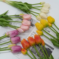 Bunga Tulip Artificial 46cm Sentuhan Realistis dari Karet Lembut 5 Tangkai, Laris untuk Dekorasi Rumah dan Pernikahan