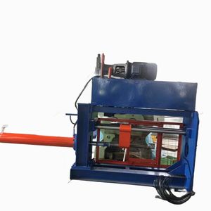 Machine automatique de dégraissage de pneus à double crochet Équipement de recyclage de pneus à séparation de fils d'acier avec composants du noyau de la pompe à engrenages du moteur - Product Image 1