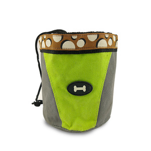 Bolsa para snacks de mascotas de 600 ml, portátil, para entrenamiento de perros al aire libre, con diseño de bloques de color. - Product Image 4