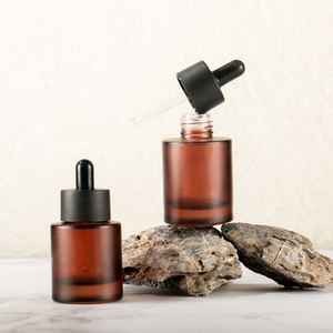 Flacone <span class=keywords><strong>per</strong></span> cura della pelle personalizzato di lusso più venduto da 30ml 40ml flacone <span class=keywords><strong>per</strong></span> cosmetici opachi <span class=keywords><strong>per</strong></span> olio essenziale con contagocce in vetro flacone ricaricabile - Product Image 3