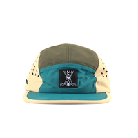 Sombrero de correr de 5 paneles personalizado, poliéster impermeable, corte láser, perforado, gorra de campamento, ala personalizada, logotipo reflectante, gorra de montar perforada