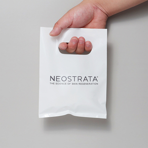 Oten — transporteur Opaque personnalisé, robuste, emballage de détail, poignée découpée en plastique blanc avec Logo - Product Image 2