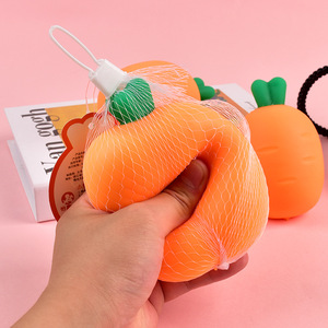 Jouets sensoriels mignons en forme de carotte à rebond lent, légumes simulés anti-stress, Taba Squishy pour garçons et filles - Product Image 3