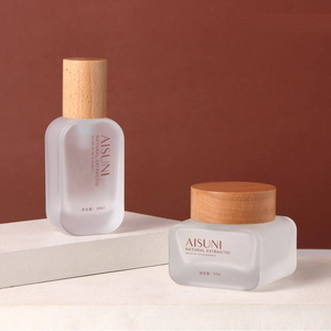 Produits de soin de la peau en stock, pompes distributeurs, lotions, sérums, nouveau style, bouchons en bois massif, flacons en verre de 50 g - Product Image 2
